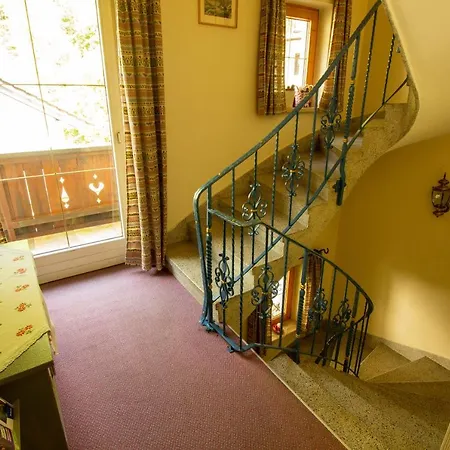 Haus Josef Oda ve Kahvaltı