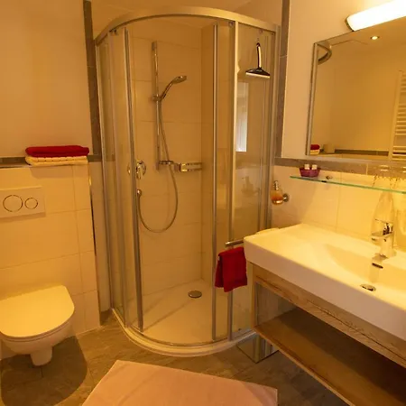 Haus Josef Oda ve Kahvaltı *