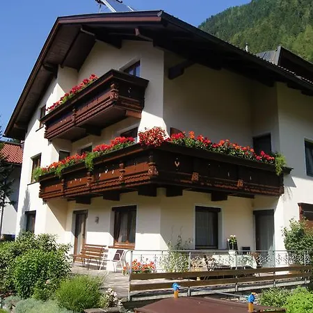 Haus Josef Bed and breakfast Mayrhofen