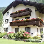 Haus Josef *